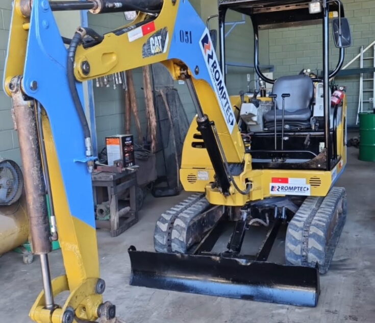 Romptec-Miniescavadeira003